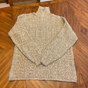 Men’s turtleneck -size Large